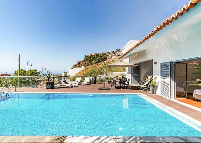 Sol E Mar Dio By Canico (Madeira)